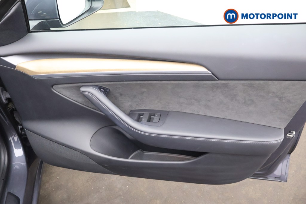 Tesla Model 3 Long Range Automatic Electric Saloon - Stock Number (1676528) - 11th supplementary image