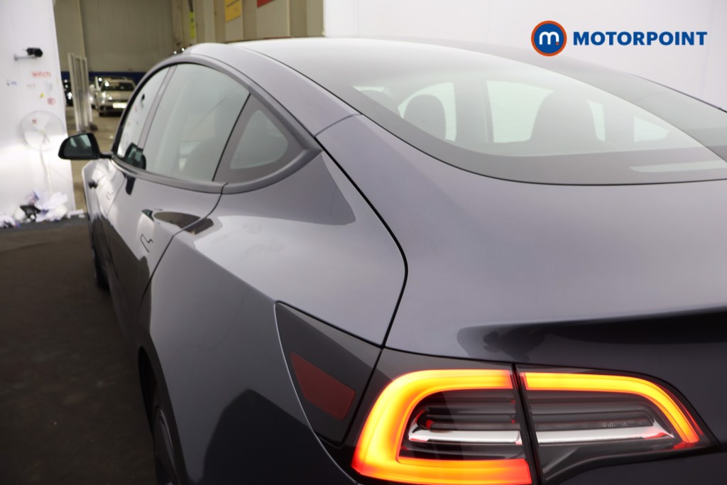 Tesla Model 3 Long Range Automatic Electric Saloon - Stock Number (1676528) - 23rd supplementary image