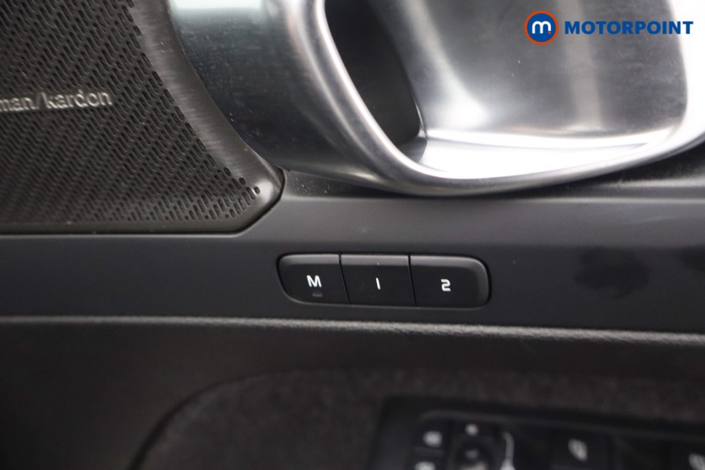 Volvo Ex40 Ultra Automatic Electric SUV - Stock Number (1677441) - 11th supplementary image