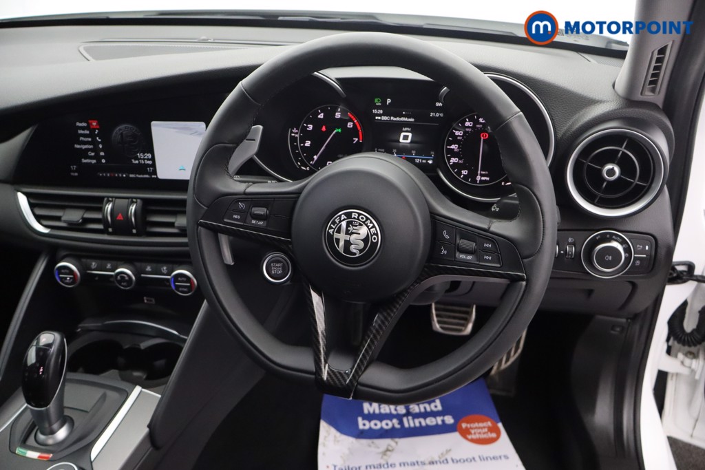Alfa Romeo Giulia Veloce Automatic Petrol Saloon - Stock Number (1677587) - 2nd supplementary image