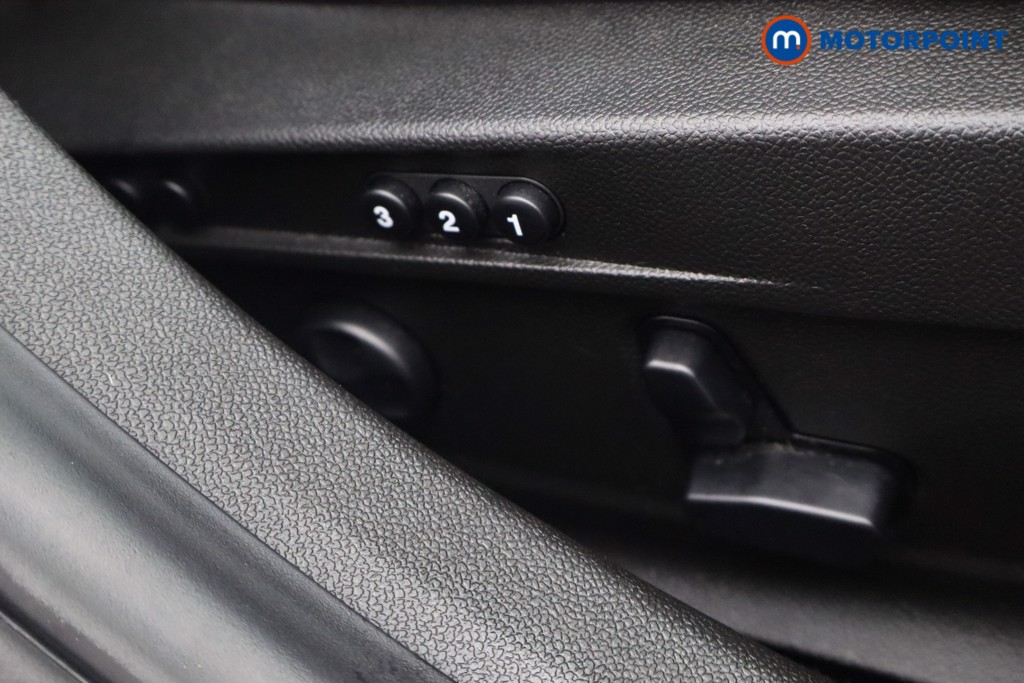 Alfa Romeo Giulia Veloce Automatic Petrol Saloon - Stock Number (1677587) - 28th supplementary image