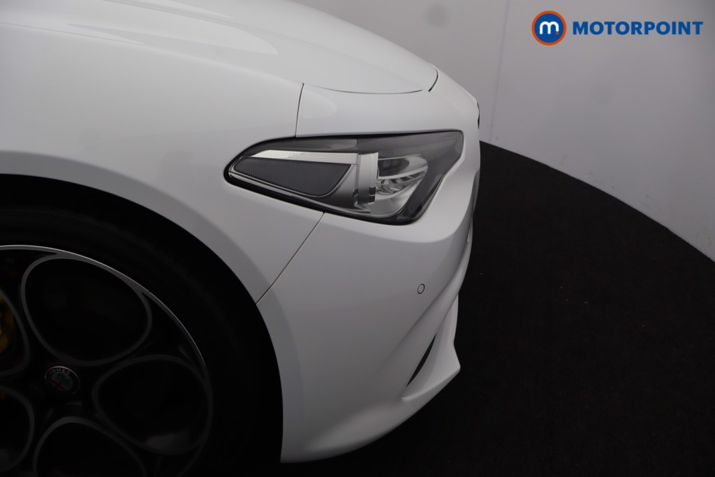 Alfa Romeo Giulia Veloce Automatic Petrol Saloon - Stock Number (1677587) - 44th supplementary image