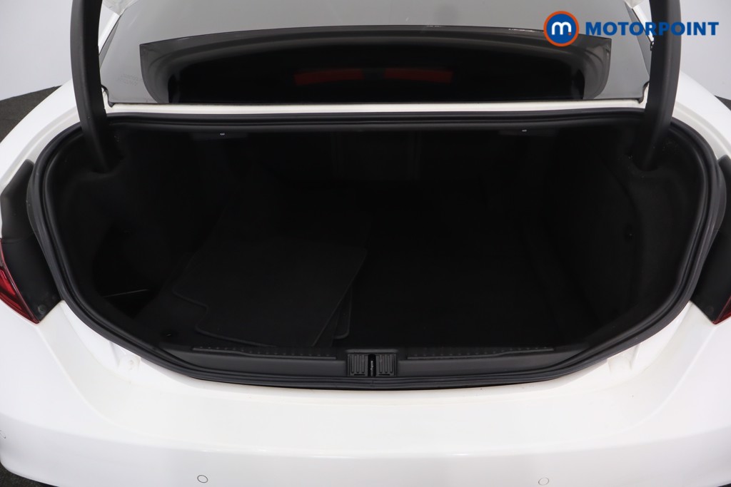 Alfa Romeo Giulia Veloce Automatic Petrol Saloon - Stock Number (1677587) - 54th supplementary image