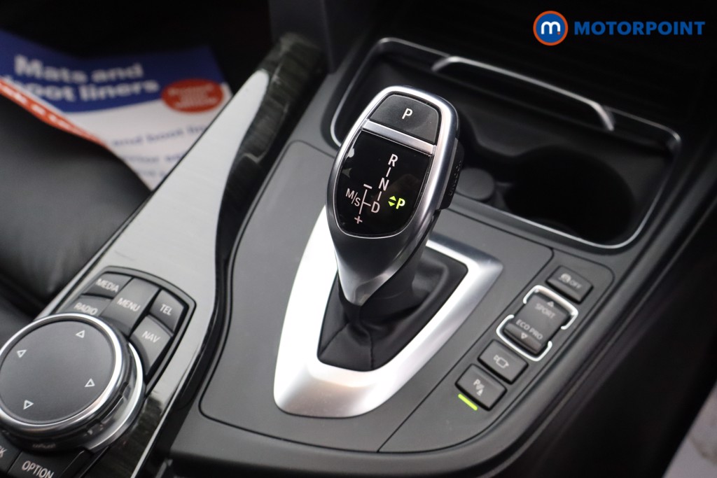 BMW 3 Series Luxury Automatic Petrol Saloon - Stock Number (1677623) - 14th supplementary image