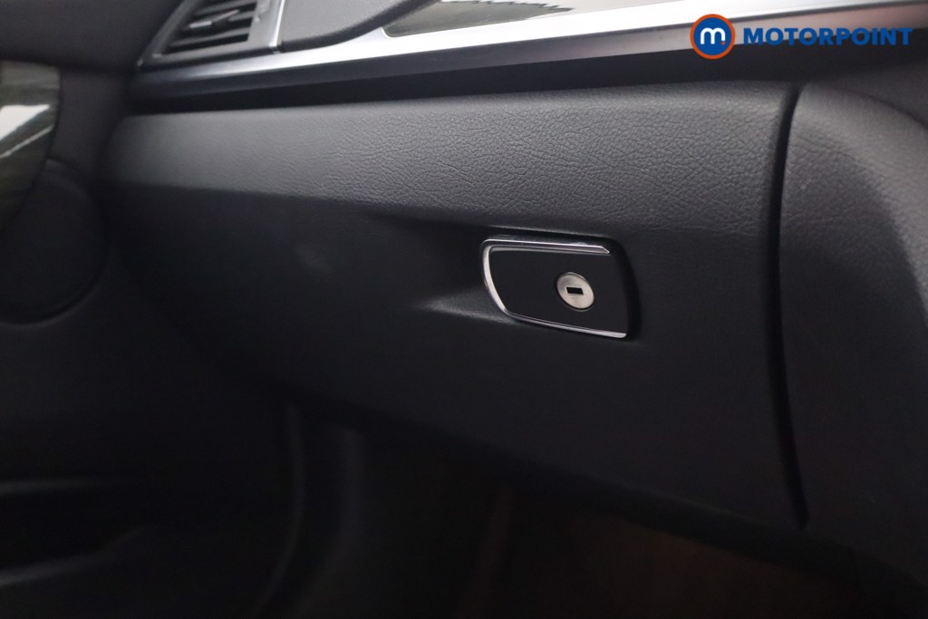 BMW 3 Series Luxury Automatic Petrol Saloon - Stock Number (1677623) - 22nd supplementary image