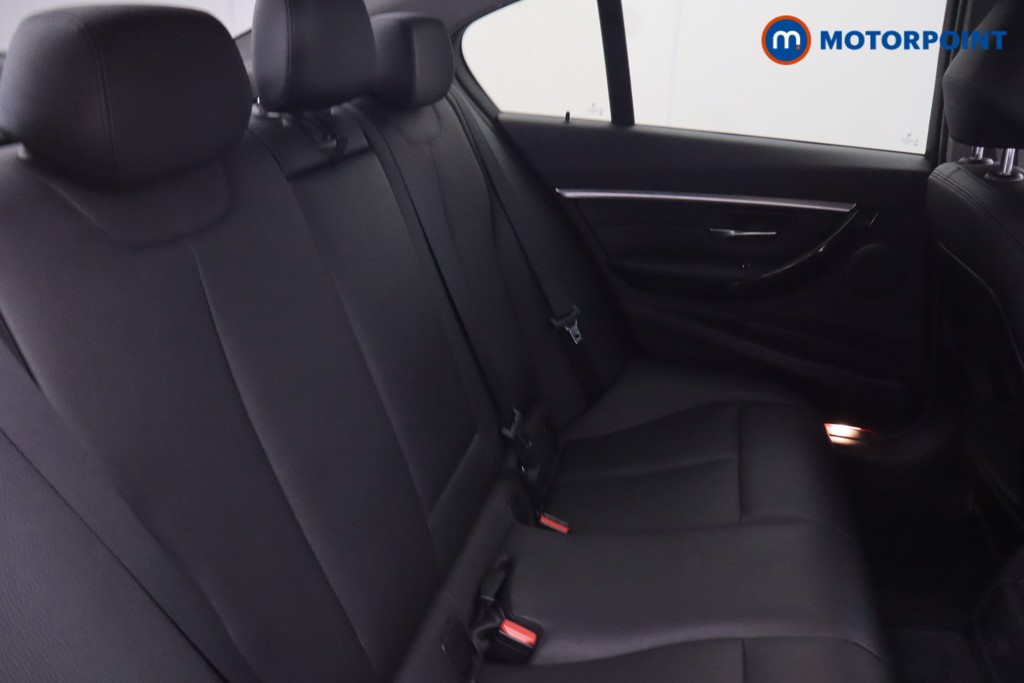 BMW 3 Series Luxury Automatic Petrol Saloon - Stock Number (1677623) - 31st supplementary image