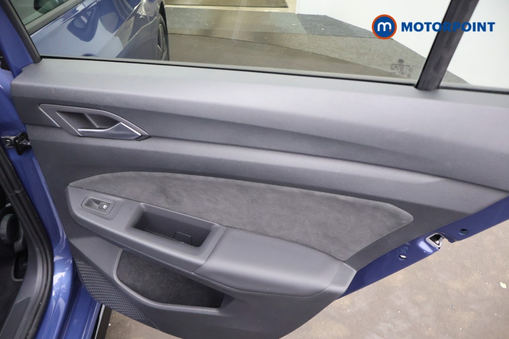 Volkswagen Golf Black Edition Automatic Petrol Hatchback - Stock Number (1677678) - 19th supplementary image