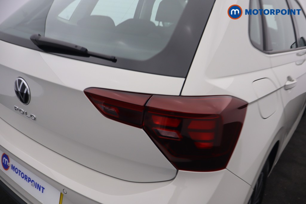 Volkswagen Polo Life Automatic Petrol Hatchback - Stock Number (1677692) - 3rd supplementary image