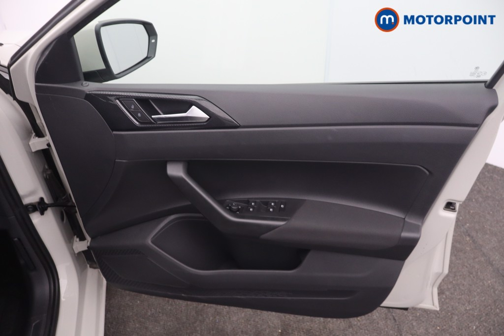 Volkswagen Polo Life Automatic Petrol Hatchback - Stock Number (1677692) - 7th supplementary image