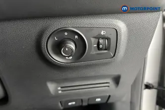 Mg Motor Uk ZS Exclusive Manual Petrol SUV - Stock Number (1677711) - 11th supplementary image
