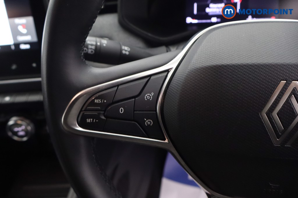 Renault Clio Techno Manual Petrol Hatchback - Stock Number (1677933) - 3rd supplementary image