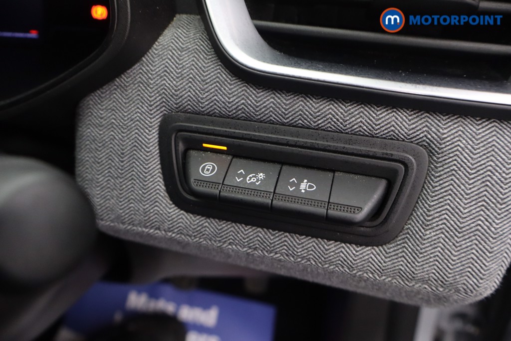 Renault Clio Techno Manual Petrol Hatchback - Stock Number (1677933) - 6th supplementary image