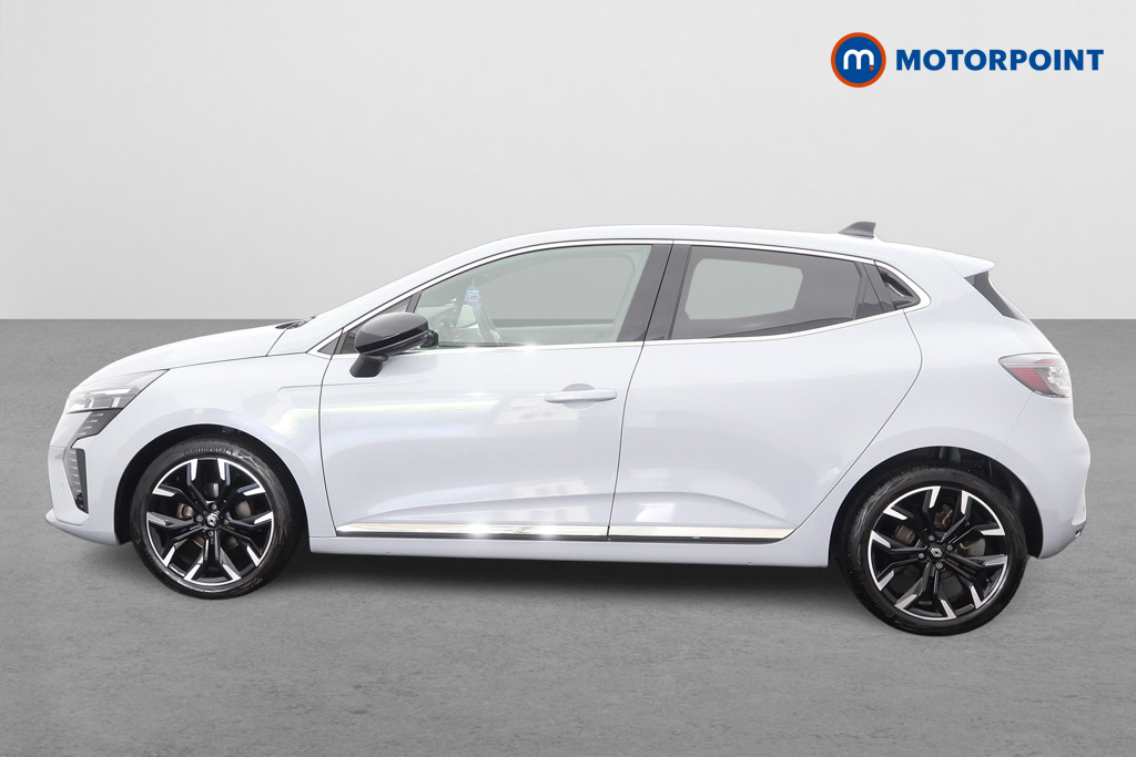 Renault Clio Techno Manual Petrol Hatchback - Stock Number (1677933) - Passenger side