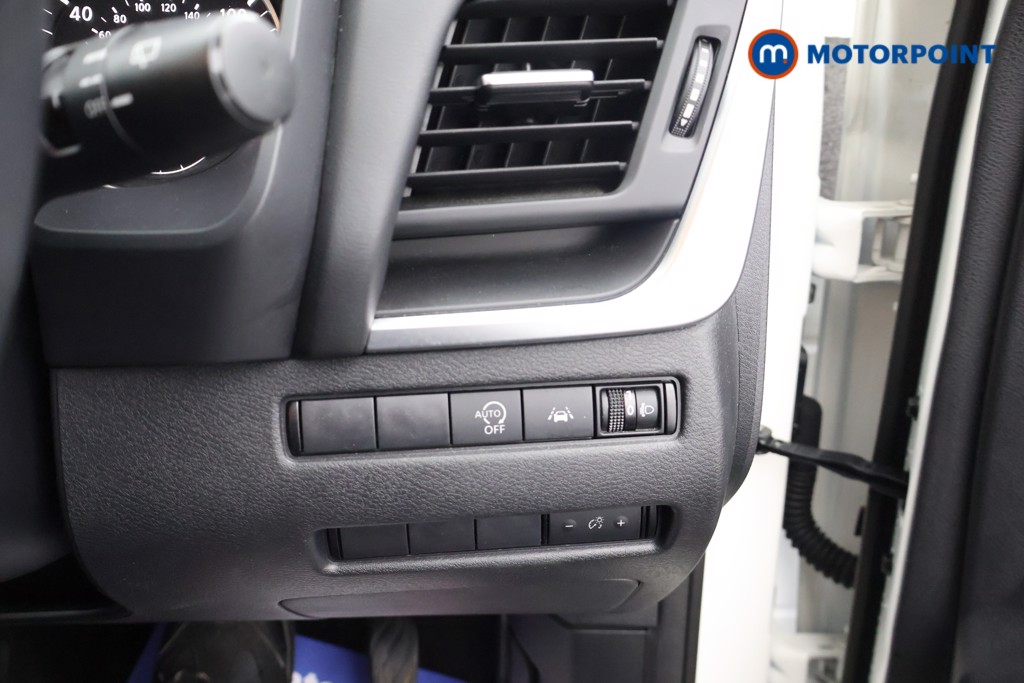 Nissan Qashqai Acenta Premium Automatic Petrol SUV - Stock Number (1678019) - 7th supplementary image