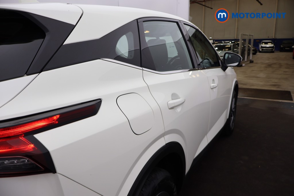 Nissan Qashqai Acenta Premium Automatic Petrol SUV - Stock Number (1678019) - 26th supplementary image