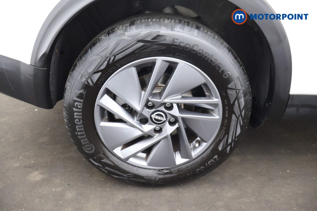 Nissan Qashqai Acenta Premium Automatic Petrol SUV - Stock Number (1678019) - 27th supplementary image