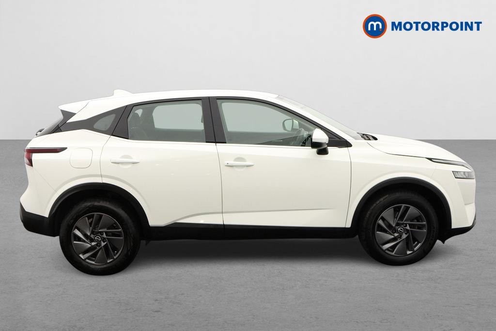 Nissan Qashqai Acenta Premium Automatic Petrol SUV - Stock Number (1678019) - Drivers side