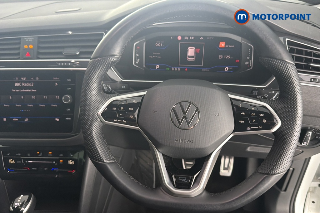 Volkswagen Tiguan R-Line Automatic Petrol SUV - Stock Number (1678028) - 2nd supplementary image