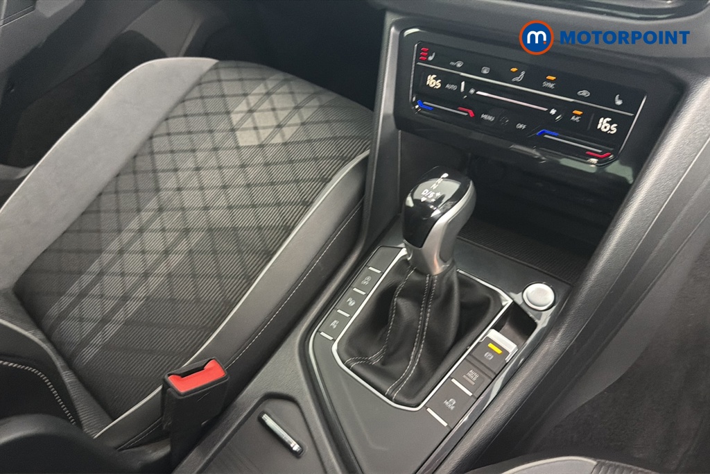Volkswagen Tiguan R-Line Automatic Petrol SUV - Stock Number (1678028) - 15th supplementary image
