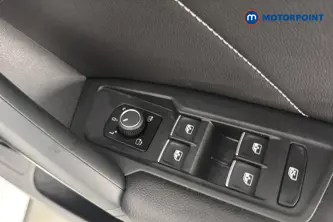 Volkswagen Tiguan R-Line Automatic Petrol SUV - Stock Number (1678028) - 19th supplementary image