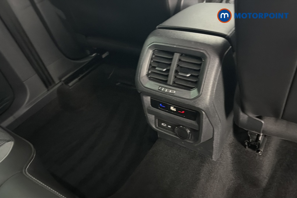Volkswagen Tiguan R-Line Automatic Petrol SUV - Stock Number (1678028) - 28th supplementary image