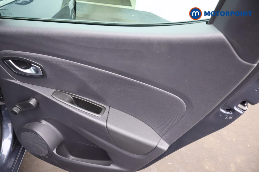 Renault Clio Iconic Manual Petrol Hatchback - Stock Number (1678151) - 18th supplementary image