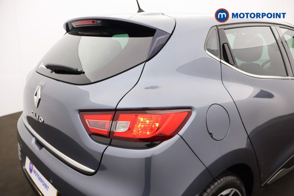 Renault Clio Iconic Manual Petrol Hatchback - Stock Number (1678151) - 24th supplementary image