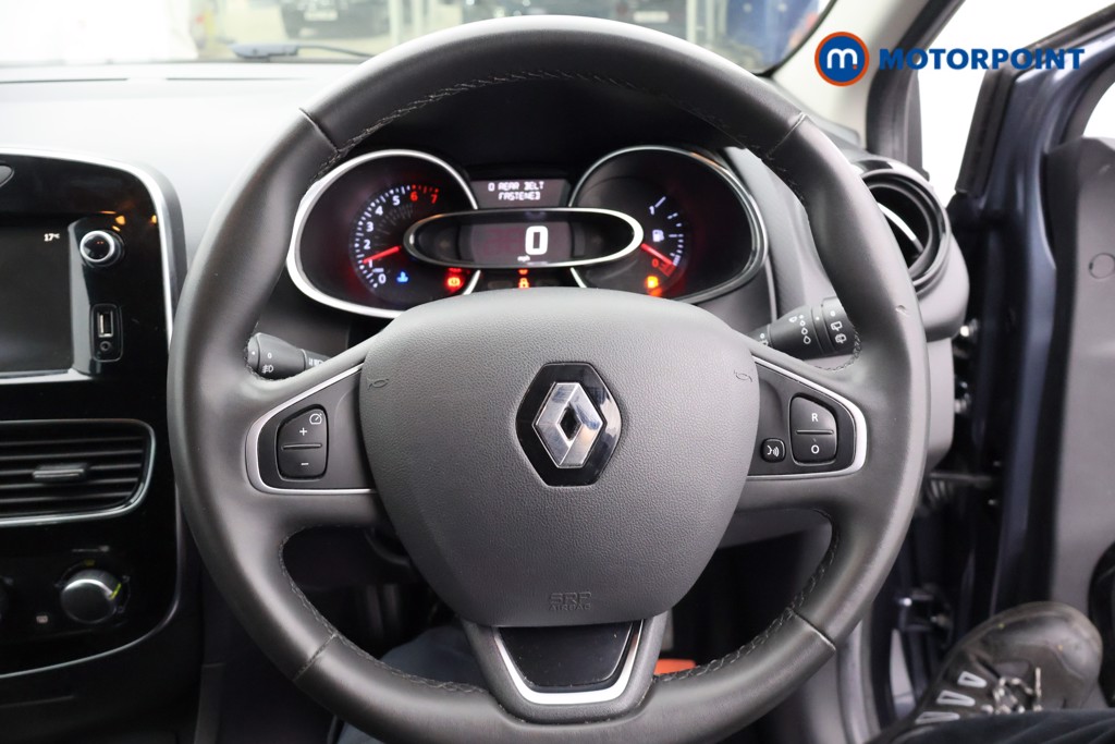 Renault Clio Iconic Manual Petrol Hatchback - Stock Number (1678151) - 1st supplementary image