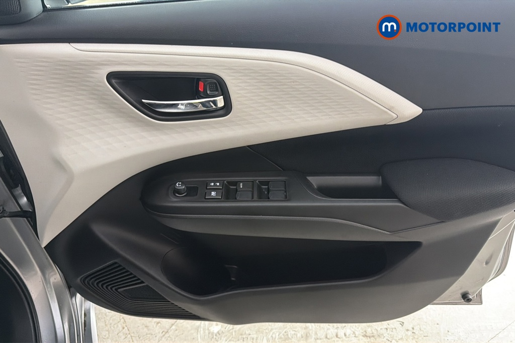 Suzuki Swift Motion Automatic Petrol Hatchback - Stock Number (1678504) - 18th supplementary image
