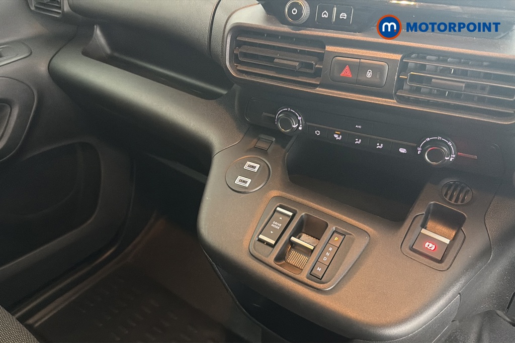 Peugeot Partner Professional Automatic Diesel Panel Van - Stock Number (1678710) - 15th supplementary image