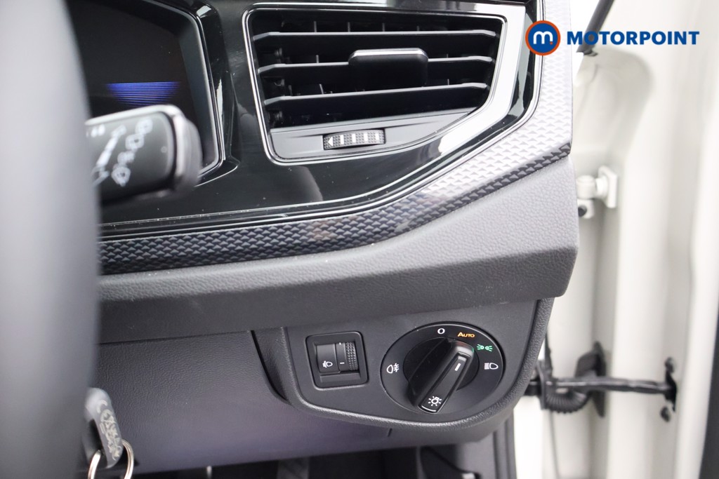 Volkswagen Polo Life Manual Petrol Hatchback - Stock Number (1678816) - 7th supplementary image