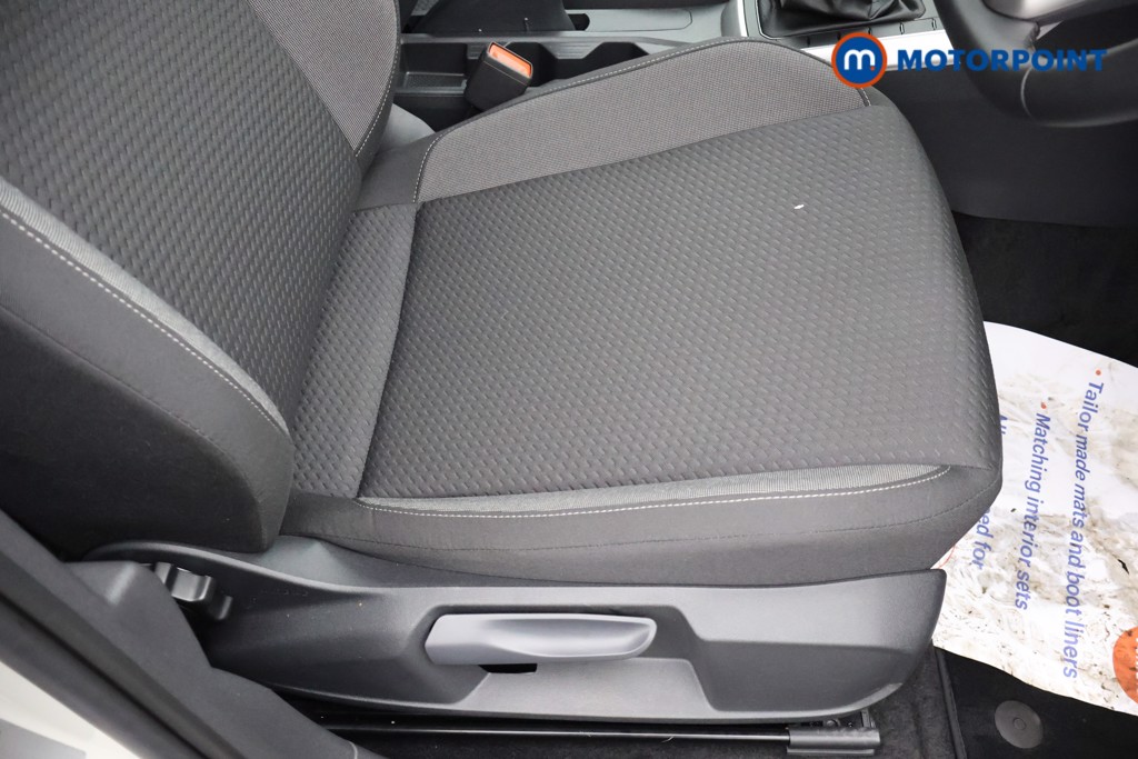 Volkswagen Polo Life Manual Petrol Hatchback - Stock Number (1678816) - 15th supplementary image