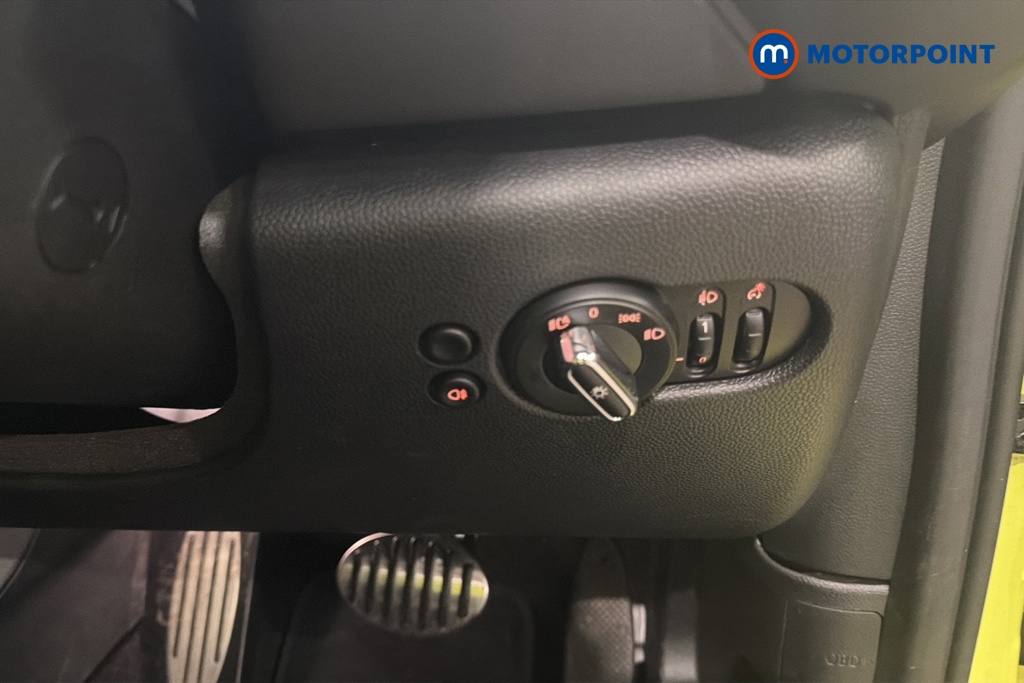 Mini Convertible Cooper Sport Automatic Petrol Convertible - Stock Number (1679125) - 11th supplementary image
