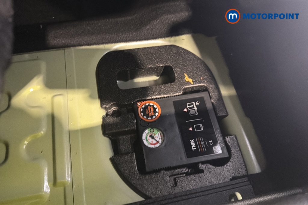 Mini Convertible Cooper Sport Automatic Petrol Convertible - Stock Number (1679125) - 33rd supplementary image