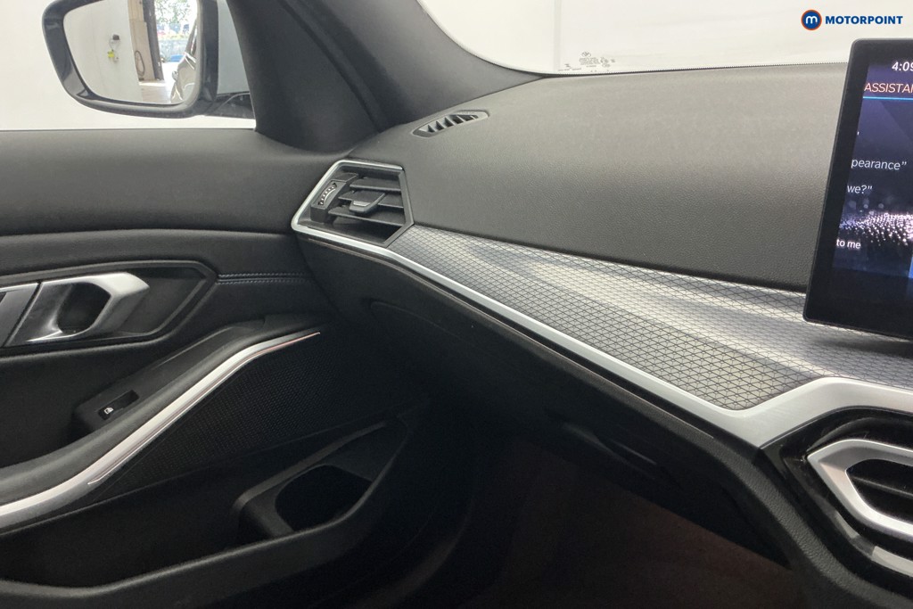 BMW 3 Series M Sport Automatic Petrol Saloon - Stock Number (1679569) - 18th supplementary image
