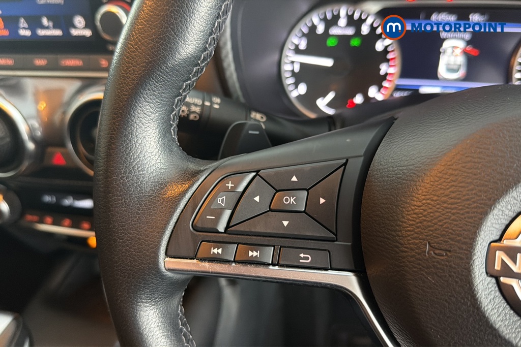 Nissan Juke N-Connecta Automatic Petrol SUV - Stock Number (1679632) - 4th supplementary image