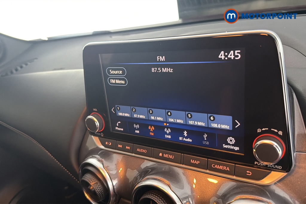 Nissan Juke N-Connecta Automatic Petrol SUV - Stock Number (1679632) - 8th supplementary image