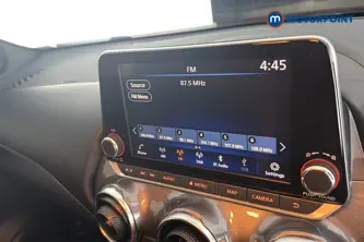 Nissan Juke N-Connecta Automatic Petrol SUV - Stock Number (1679632) - 8th supplementary image