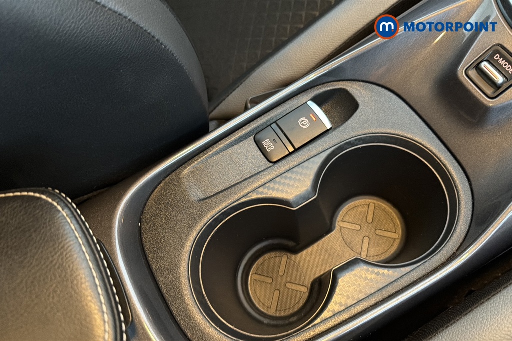 Nissan Juke N-Connecta Automatic Petrol SUV - Stock Number (1679632) - 16th supplementary image