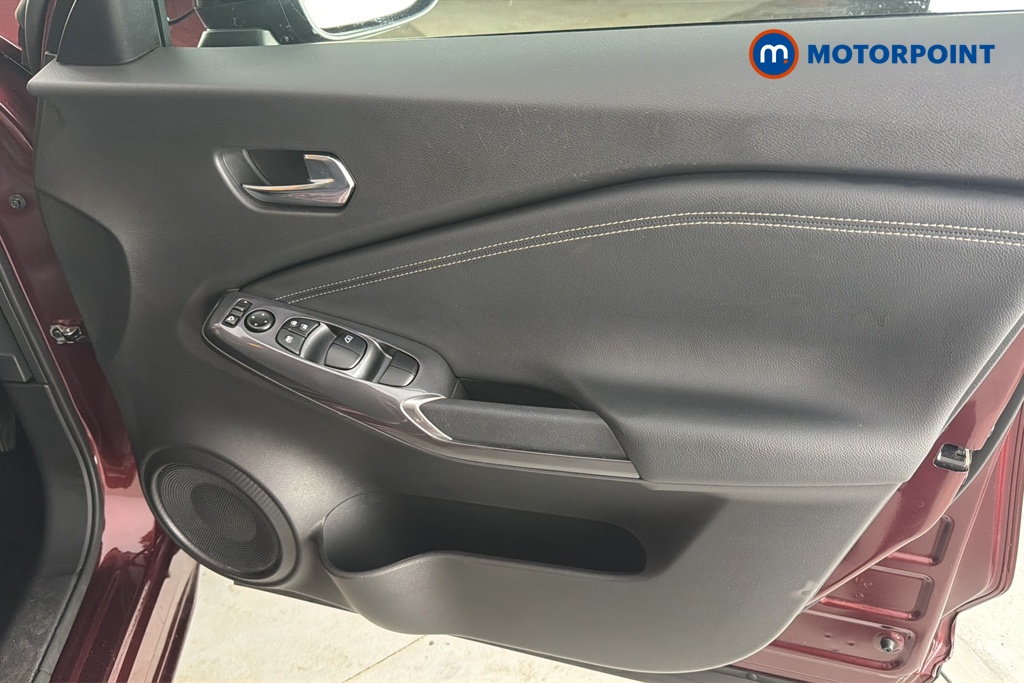Nissan Juke N-Connecta Automatic Petrol SUV - Stock Number (1679632) - 18th supplementary image