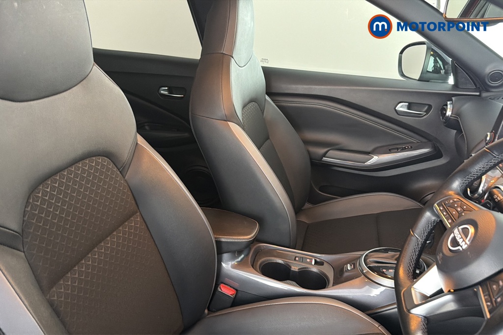Nissan Juke N-Connecta Automatic Petrol SUV - Stock Number (1679632) - 22nd supplementary image