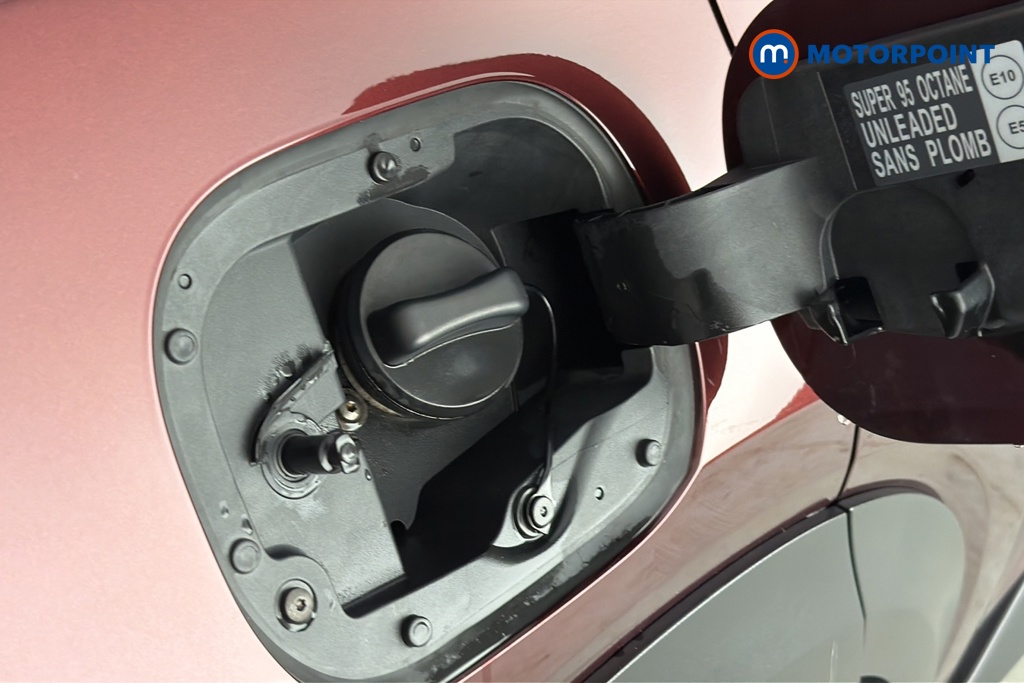 Nissan Juke N-Connecta Automatic Petrol SUV - Stock Number (1679632) - 41st supplementary image