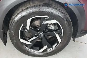 Nissan Juke N-Connecta Automatic Petrol SUV - Stock Number (1679632) - 47th supplementary image