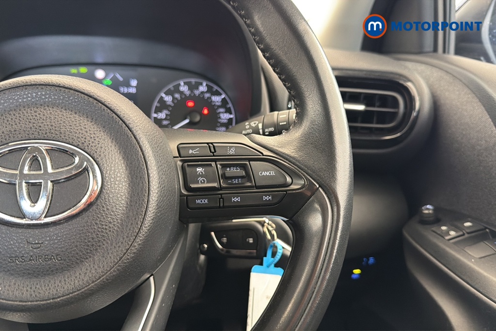 Toyota Yaris Icon Automatic Petrol-Electric Hybrid Hatchback - Stock Number (1679638) - 3rd supplementary image