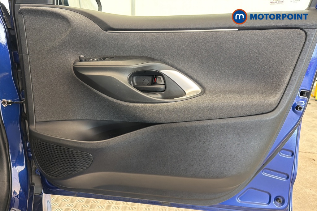 Toyota Yaris Icon Automatic Petrol-Electric Hybrid Hatchback - Stock Number (1679638) - 18th supplementary image