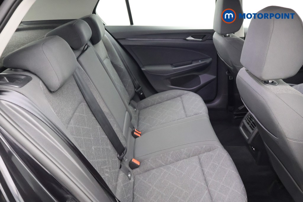 Volkswagen Golf Life Automatic Diesel Hatchback - Stock Number (1679657) - 17th supplementary image