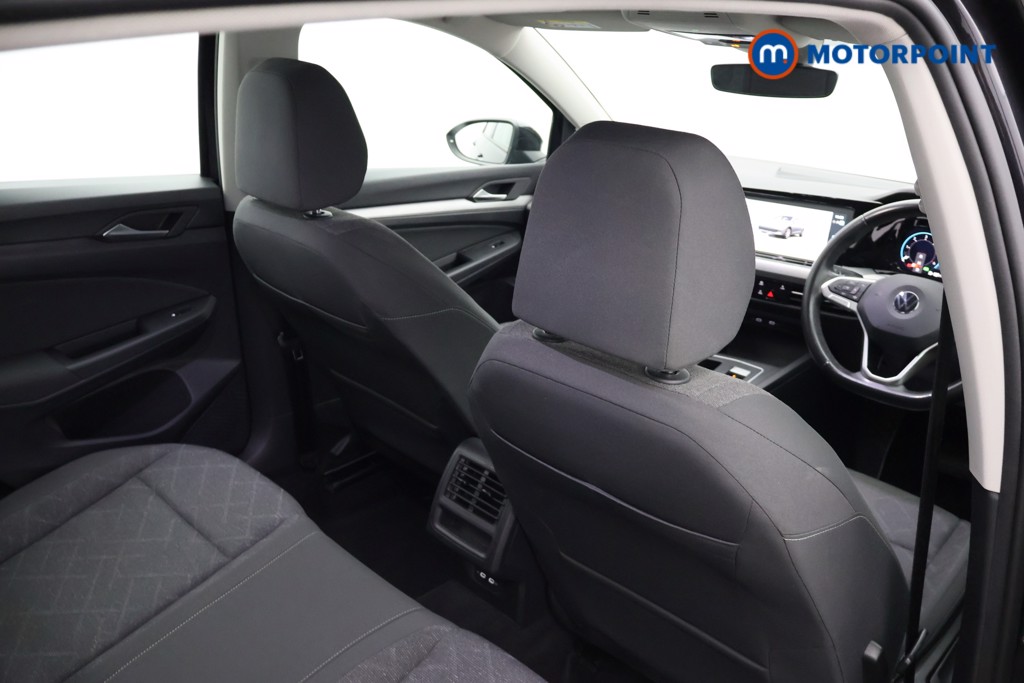 Volkswagen Golf Life Automatic Diesel Hatchback - Stock Number (1679657) - 19th supplementary image