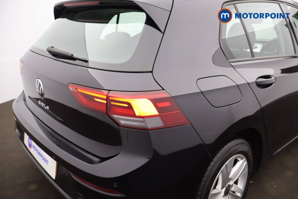 Volkswagen Golf Life Automatic Diesel Hatchback - Stock Number (1679657) - 26th supplementary image