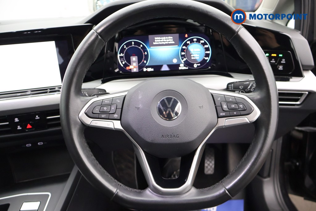 Volkswagen Golf Life Automatic Diesel Hatchback - Stock Number (1679657) - 1st supplementary image