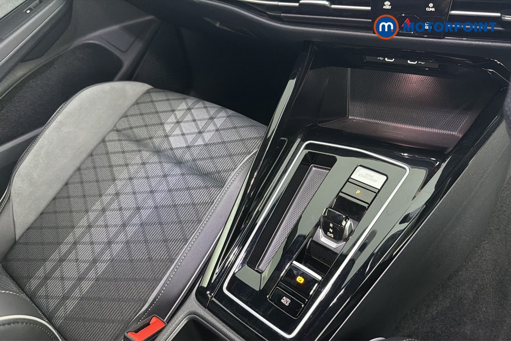 Volkswagen Golf R-Line Automatic Diesel Hatchback - Stock Number (1679993) - 15th supplementary image